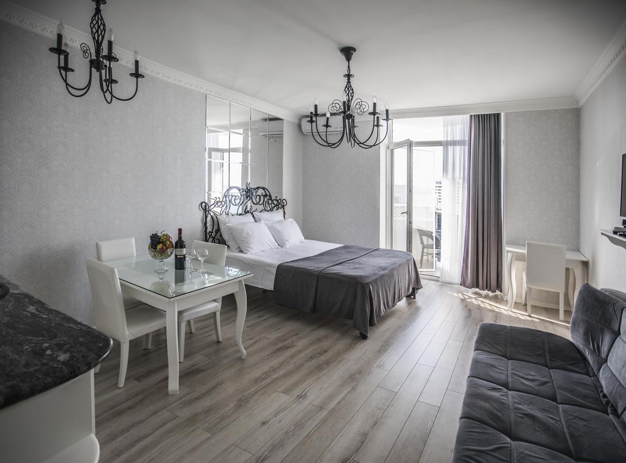 Tina's With Panoramic Sea View Апартаменты *