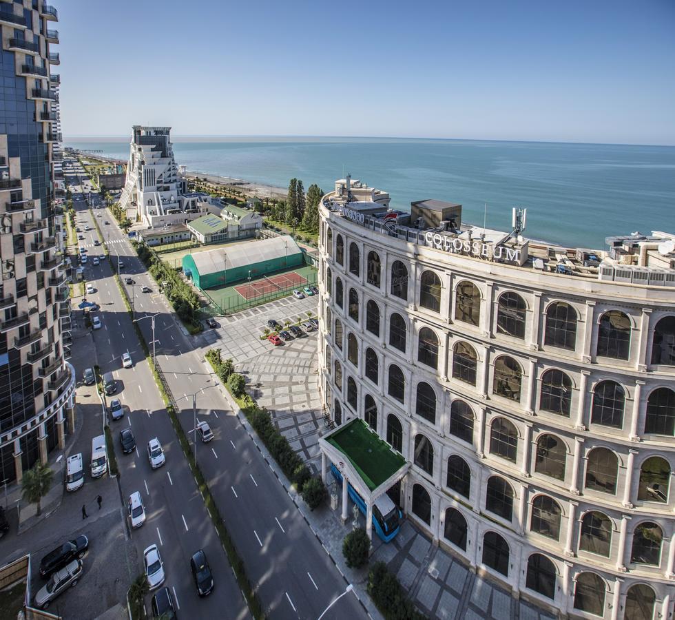 Tina's With Panoramic Sea View